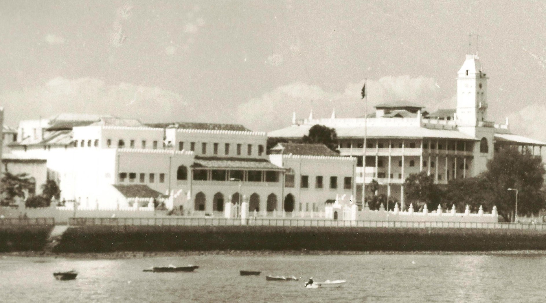 Picture 1. A picture of the Palace compound (the 3 buildings) taken around 1950s.