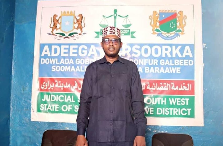 Muqtar Aba Nur Mayike is also acclaimed for his significant contribution to helping many Banadiris in their legal battles to reclaim their homes during the illegal land grabs perpetrated by Somali clans.